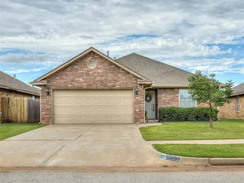 10712 SW 33rd Ter, Yukon, OK 73099