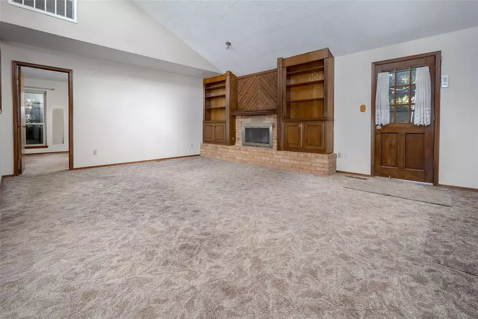  1909 Oakcreek Dr, Norman, OK 73071 photo 11