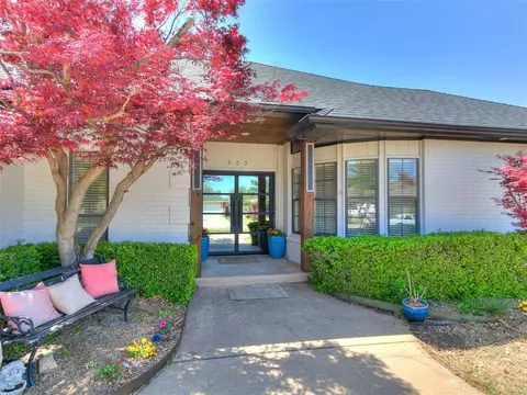 620 SW 113th St, Oklahoma City, OK 73170
