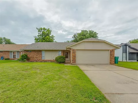 10428 Fairfax Ln, Yukon, OK 73099