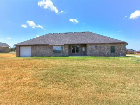 15975 Pecan Rd, Mcloud, OK 74851 photo 3