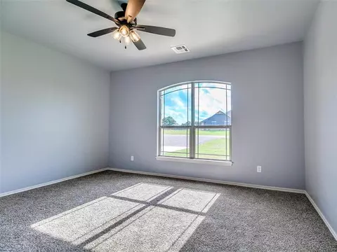 15981 Pecan Rd, Mcloud, OK 74851 photo 5
