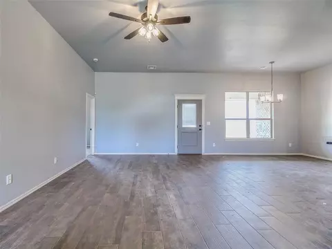 15981 Pecan Rd, Mcloud, OK 74851 photo 4