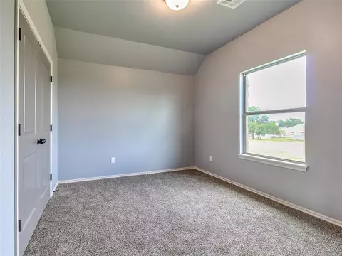 15981 Pecan Rd, Mcloud, OK 74851 photo 9