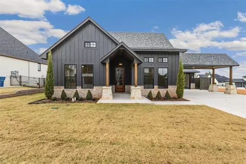 5901 Calcutta Ln, Edmond, OK 73025