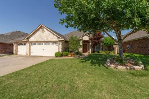 12525 S Youngs Pl, Oklahoma City, OK 73170