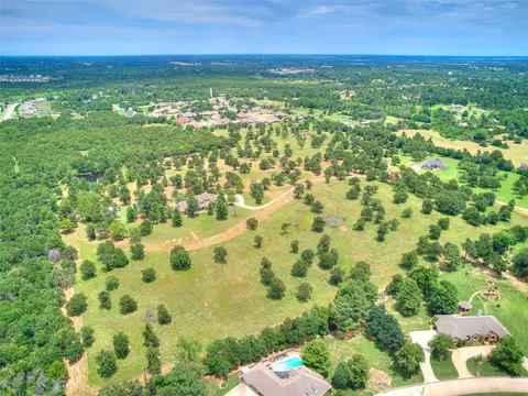 Willow Drive, Choctaw, OK 73020