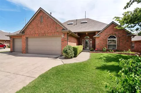 9024 NW 79th Ter, Yukon, OK 73099