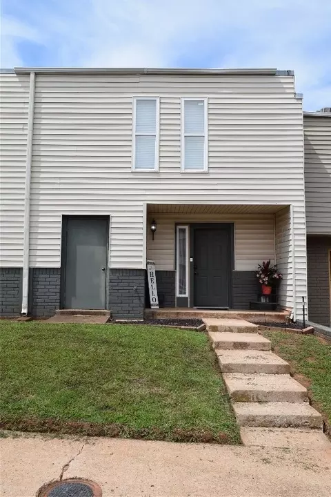 1400 N Perkins Rd #C 18, Stillwater, OK 74075