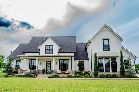 3839 Winding Ridge Dr, Blanchard, OK 73010