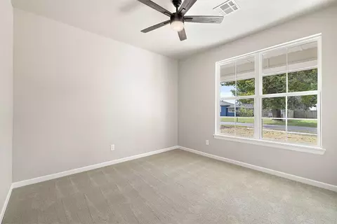 Other - 203 W Holly St, Tuttle, OK 73089 photo 4 of 4