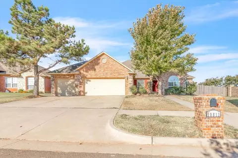 10813 Middlesbrough Ln, Yukon, OK 73099