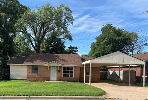 1708 W Modelle Ave, Clinton, OK 73601