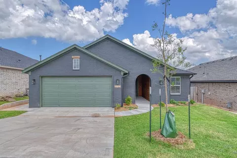 3733 Alta Vista Dr, Norman, OK 73069