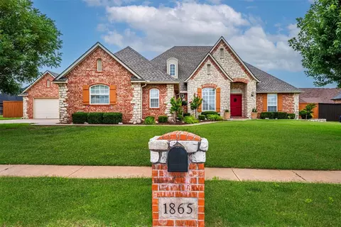 1865 Buckskin Ct, Blanchard, OK 73010