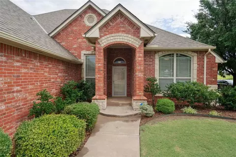 6112 NW 152nd St, Edmond, OK 73013