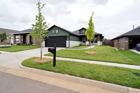 412 Vista Dr, Yukon, OK 73099