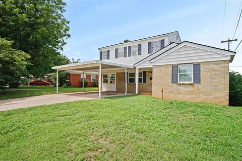 312 Jon St, Guthrie, OK 73044 photo 2