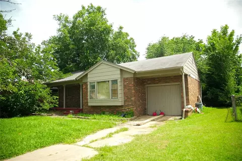 2008 Downing St, The Village, OK 73120