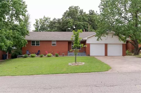 320 E 13th St, Edmond, OK 73034