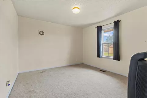 801 N 6th St, Thomas, OK 73669 photo 12