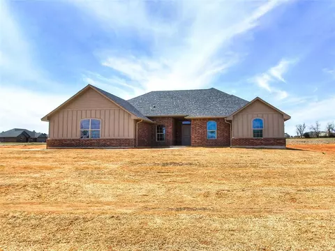 2421 Secretariat Pass, Guthrie, OK 73044