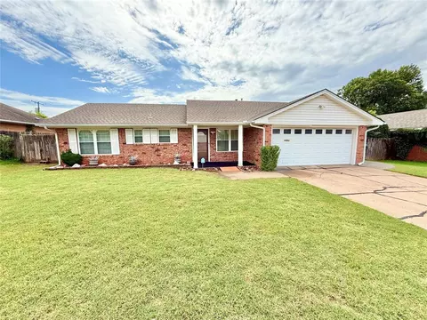 3509 Woodvale Dr, Midwest City, OK 73110