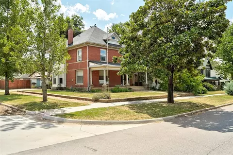 Other - 423 E Noble Ave, Guthrie, OK 73044 photo 1 of 6