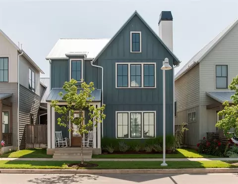 1704 Pioneer St, Oklahoma City, OK 73108