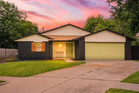 3300 Outpost Cir, Norman, OK 73072