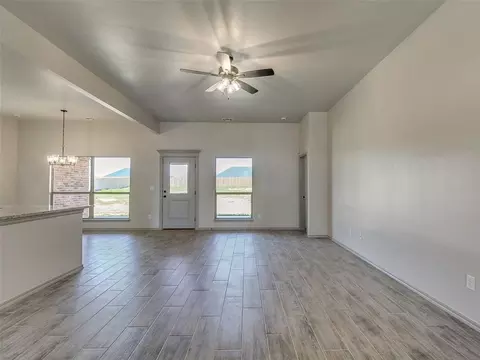 15964 Pecan Rd, Mcloud, OK 74851 photo 4