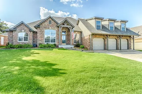 2525 Steeplechase Rd, Edmond, OK 73034