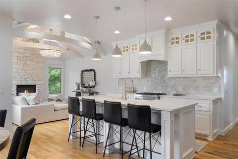 1517 Station St, Edmond, OK 73034