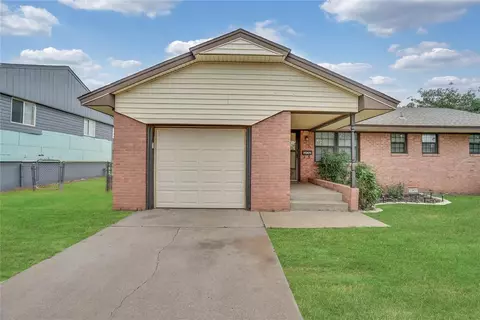 1404 Polk St, Altus, OK 73521