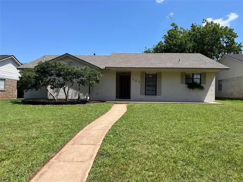 709 NW 140th St, Edmond, OK 73013