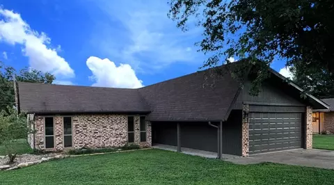 1816 Yale Ave, Ponca City, OK 74604