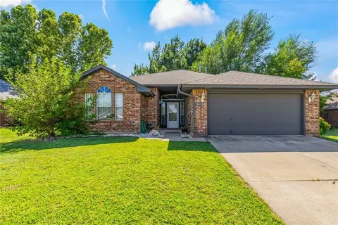 3412 Shadow St, Norman, OK 73071