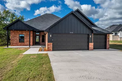 2430 Raven Cir, Blanchard, OK 73010