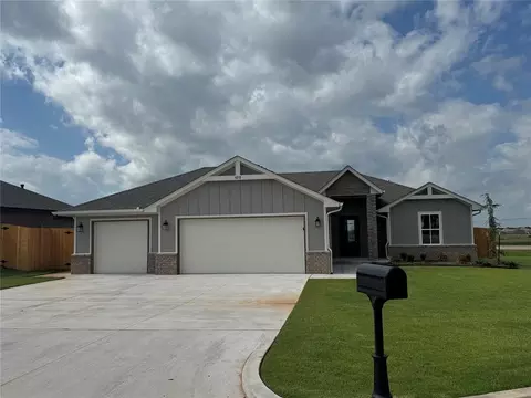 1212 Ariana St, Shawnee, OK 74801