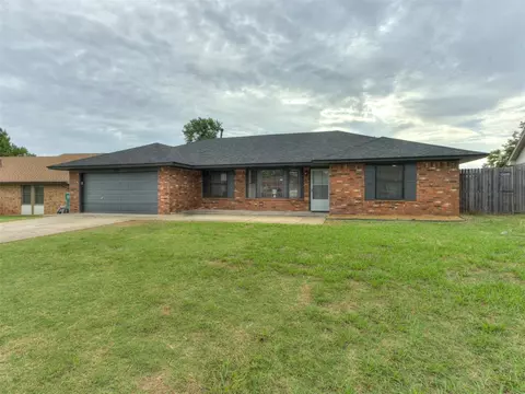 5412 Cloverlawn Dr, Oklahoma City, OK 73135