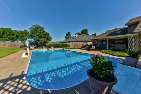 4108 Crystal Ct, Norman, OK 73072