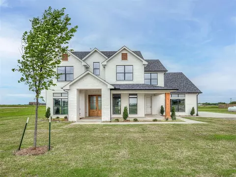 7431 NE Hawk Dr, Piedmont, OK 73078