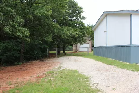 20796 Walker Rd, Tecumseh, OK 74873 photo 4