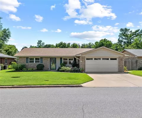 157 Circle Dr, Weatherford, OK 73096