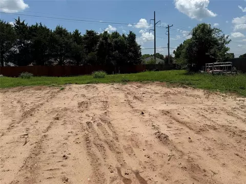 502 E Silver Maple Ln, Noble, OK 73068