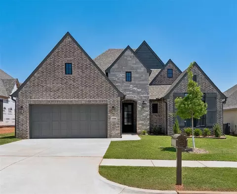 15508 Bergman Cir, Edmond, OK 73013