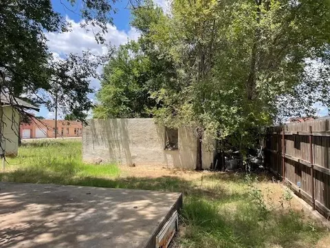 119 S Oak St, Erick, OK 73645 photo 4
