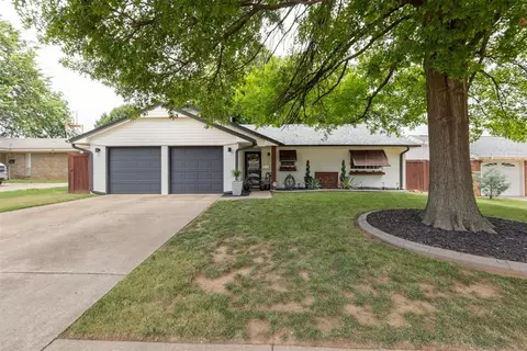 623 E 27th St, Edmond, OK 73013 photo 3