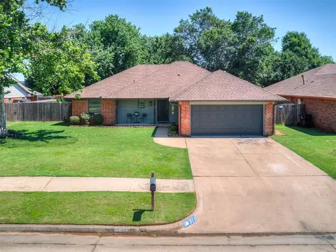 313 Ember Glow Dr, Moore, OK 73160 photo 33