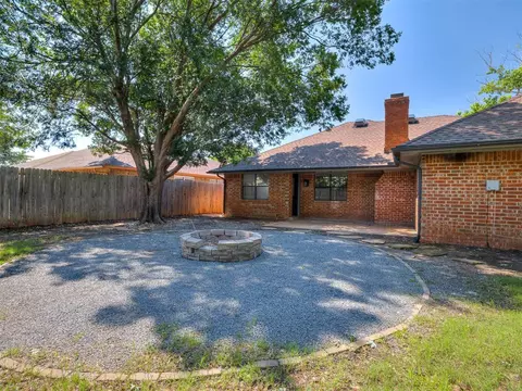 313 Ember Glow Dr, Moore, OK 73160 photo 32